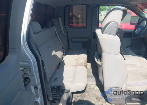 2005 Ford F-150 Stx/Xl/Xlt from USA, damaged, VIN 1FTRX14W45NA25467